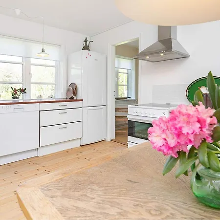 Дом отдыха 6 Person In *