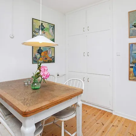 6 Person In Hjørring