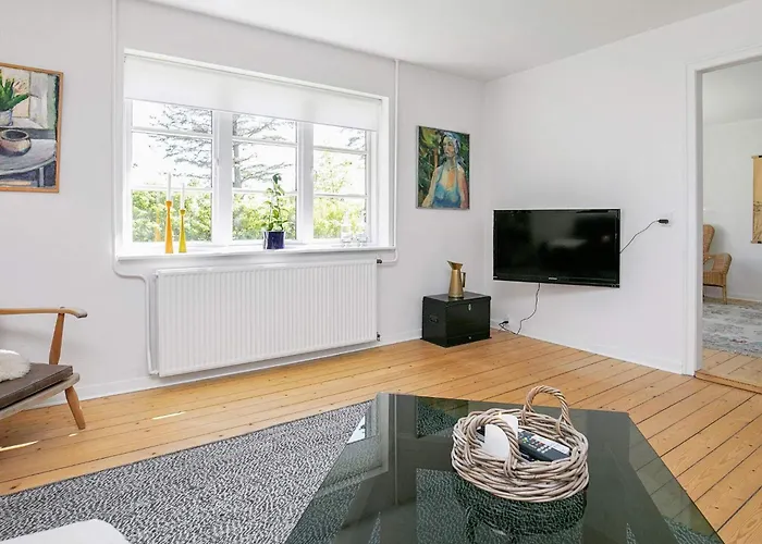 6 Person In * Hjørring